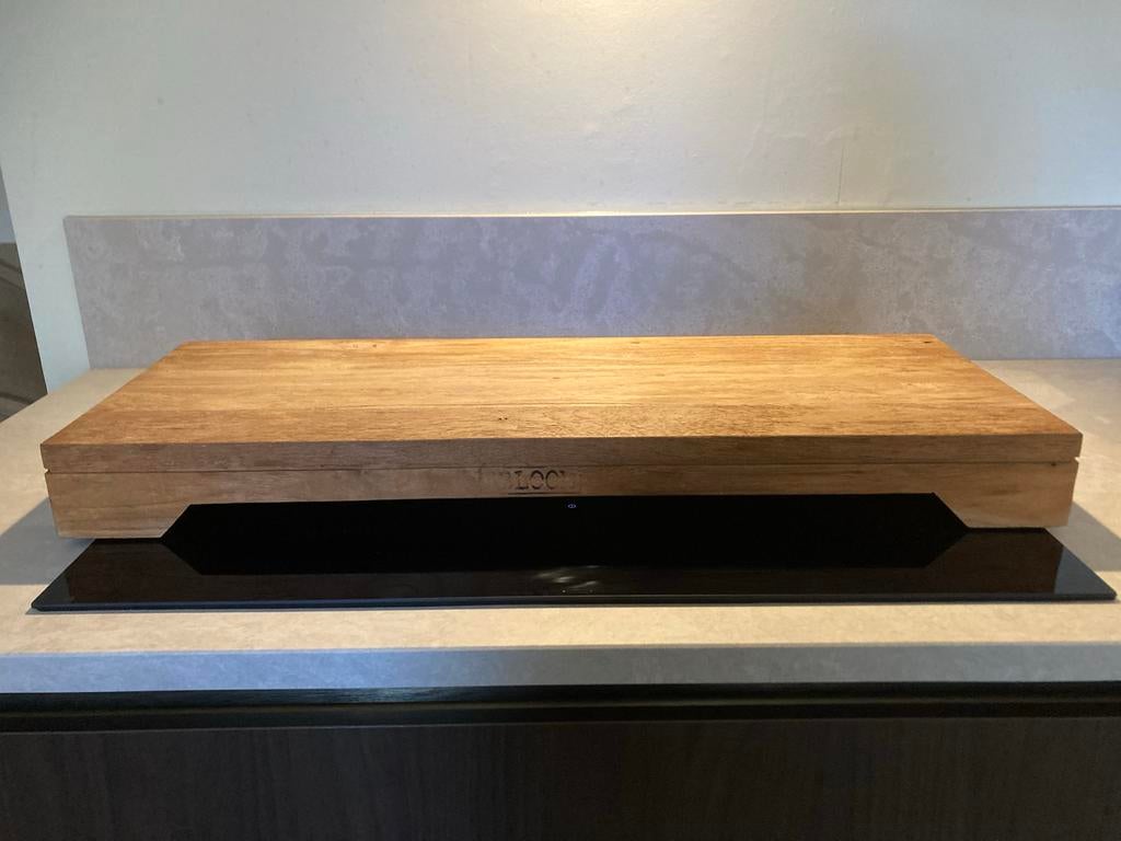 Massief teakhouten woonplank van Bloom, Huis en Inrichting, Woonaccessoires | Dienbladen, Ophalen of Verzenden, Zo goed als nieuw