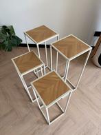 Bijzettafel/plantentafel tafel tuin, Huis en Inrichting, 45 tot 60 cm, Minder dan 55 cm, Ophalen of Verzenden, Zo goed als nieuw