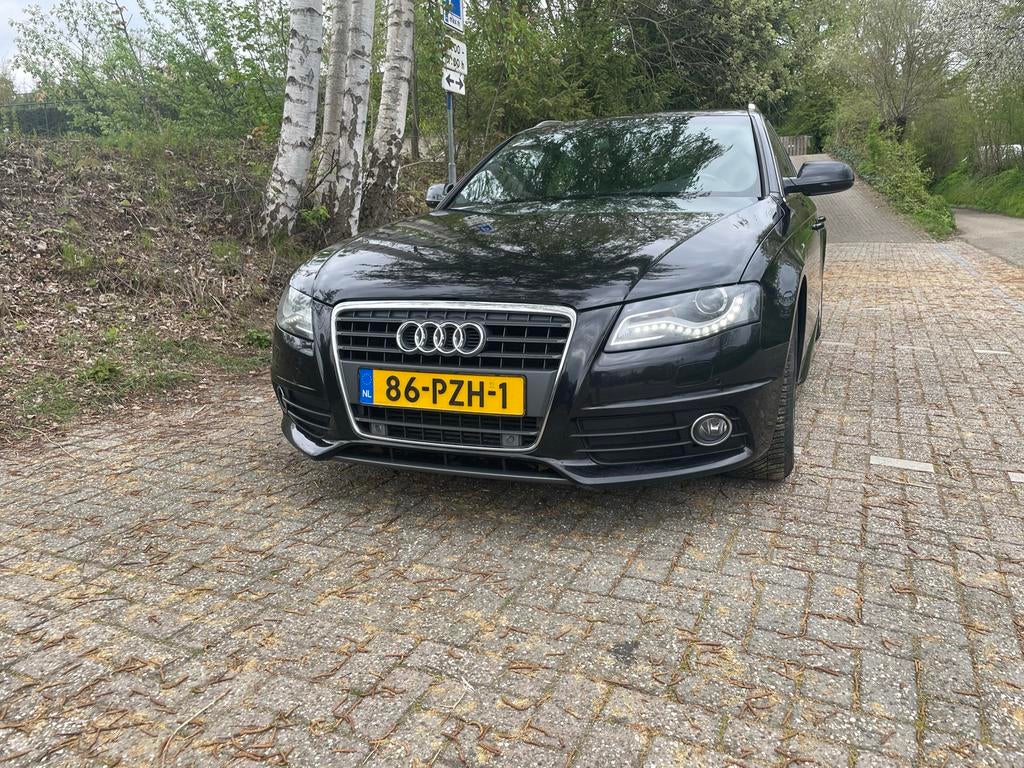 Audi A4 2.0 Tfsi 132KW Avant Multitronic 2011 Zwart, Auto's, Audi, 4 cilinders, 1984 cc, 179 pk, A4