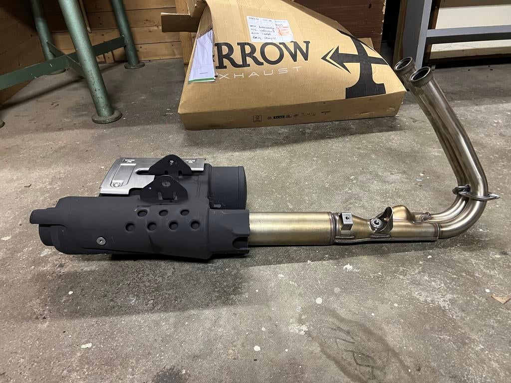 Nieuwe originele uitlaat Kawasaki Vulcan S, ongebruikt, Motoren, Ophalen of Verzenden, Nieuw