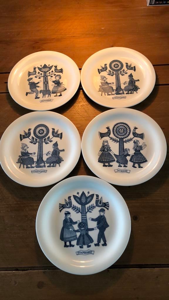 Vijf bordjes vintage klederdrachten- Royal Sfinx, Ophalen