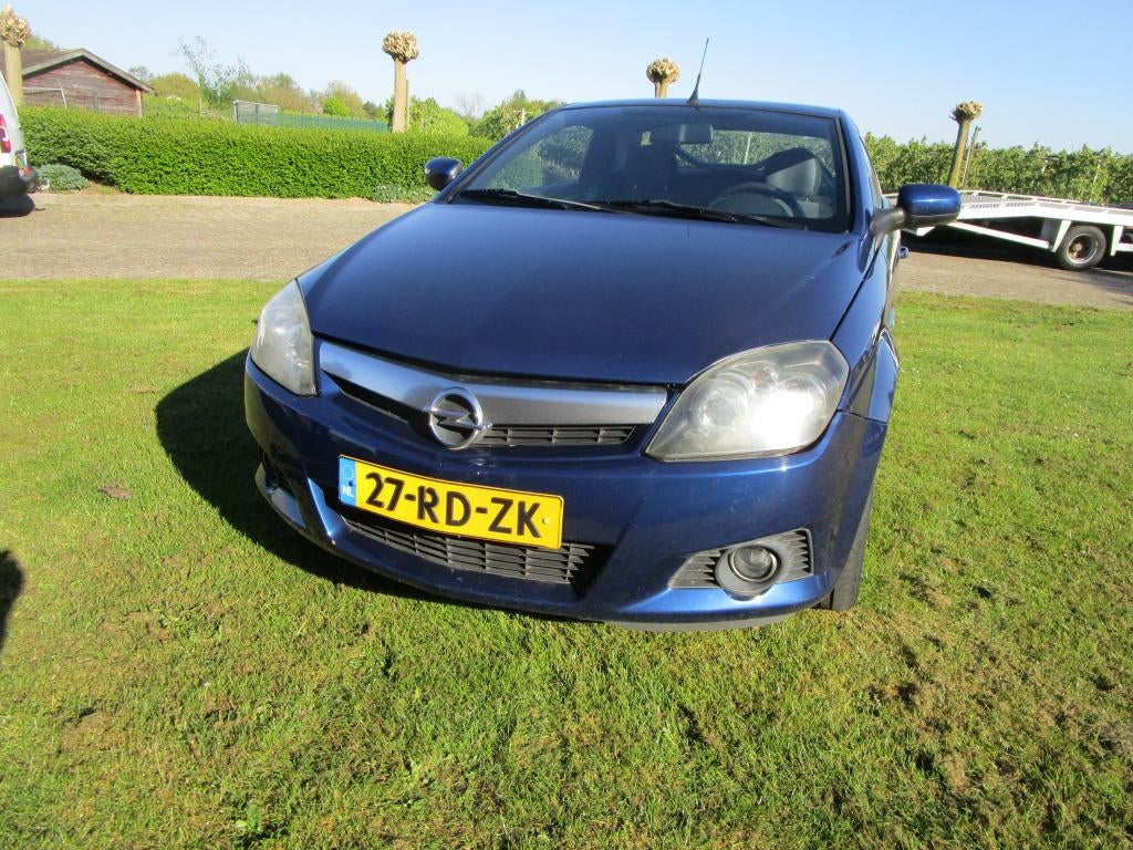 Opel Tigra 1.4 16V Twintop 2005 Blauw, Auto's, Opel, Voorwielaandrijving, Stof, 4 cilinders, Cabriolet