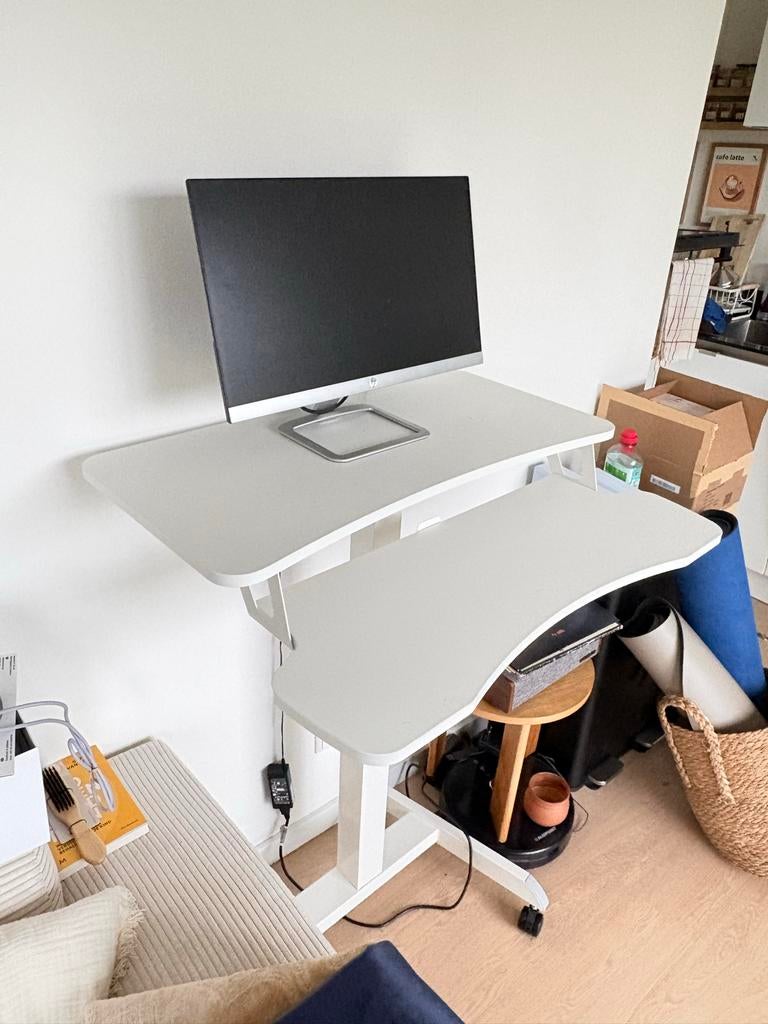 Sta zit bureau niet elektrisch, Huis en Inrichting, Bureaus, Ophalen, Zit-sta bureau, Gebruikt, Metaal