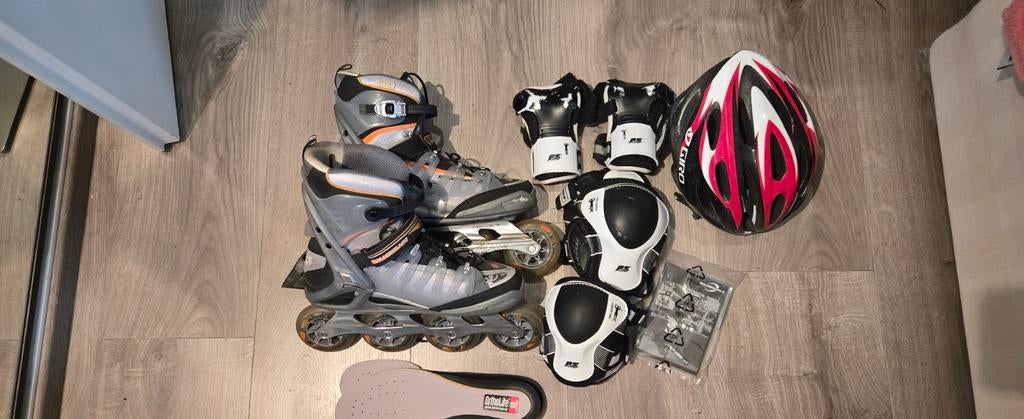 Rollerblade heren skeelers maat 45 + beschermset, Sport en Fitness, Skeelers, Overige merken, Heren, Ophalen of Verzenden, Zo goed als nieuw
