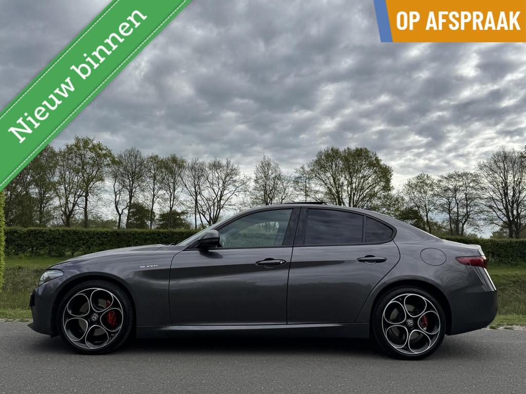 Alfa Romeo Giulia 2.0T RWD My21, Panodak, 19inch super vol!, Auto's, Alfa Romeo, Automaat, Achterwielaandrijving, 1404 kg, 1600 kg