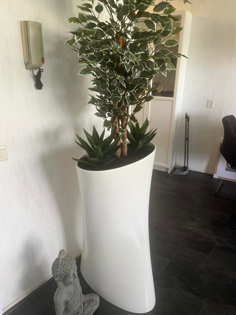 Mooi verzwaarde bloembak, Ophalen, Zo goed als nieuw