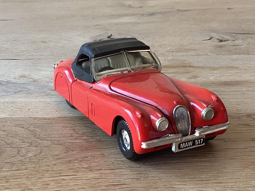 Corgi Toys Jaguar XK120 – jaren 60 – opende delen, Ophalen of Verzenden, Zo goed als nieuw, Auto, Corgi