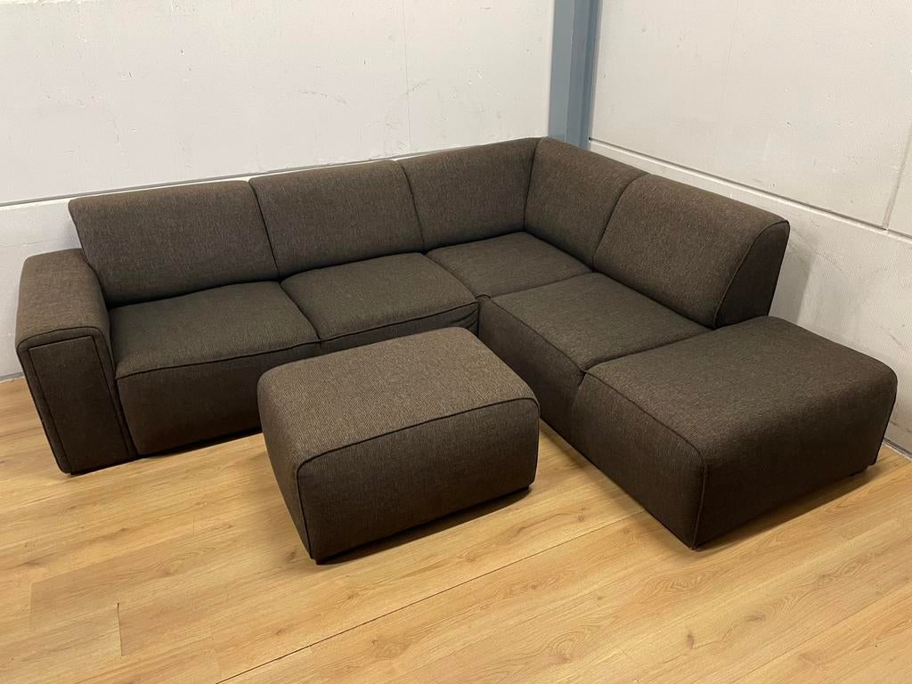 Mooie luxe bruine hoekbank met hocker - GEREINIGD!!!, Huis en Inrichting, Banken | Bankstellen, Ophalen, 250 tot 300 cm, Luxe