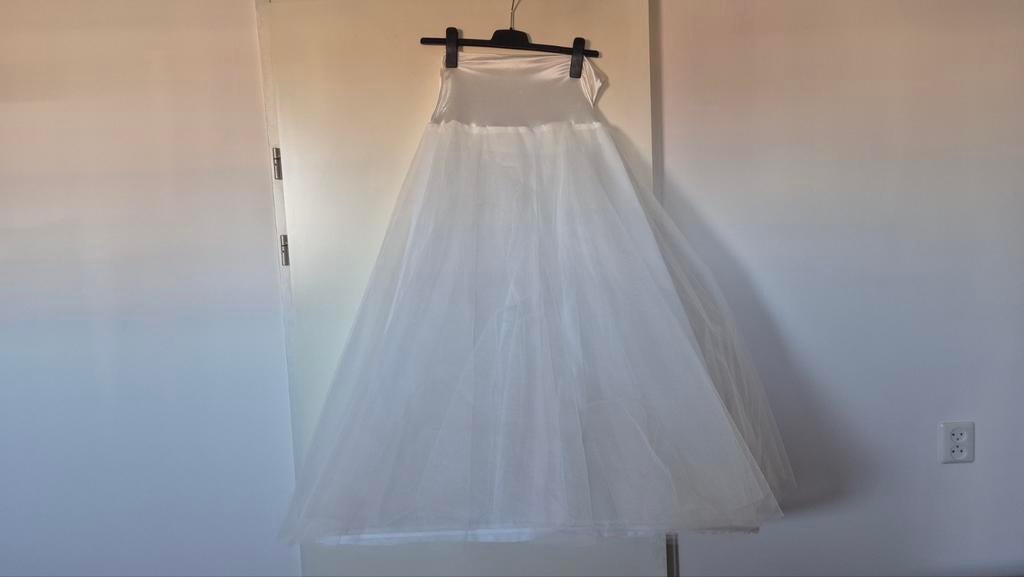 Hoepelrok maat L/ XL, Ophalen, Zo goed als nieuw, Wit, Accessoires