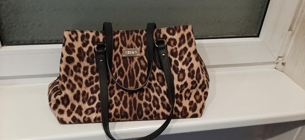 Hand - en Schoudertas - leeuwpaardenprint en zwart, Ophalen of Verzenden, Zo goed als nieuw, Overige kleuren, Overige merken