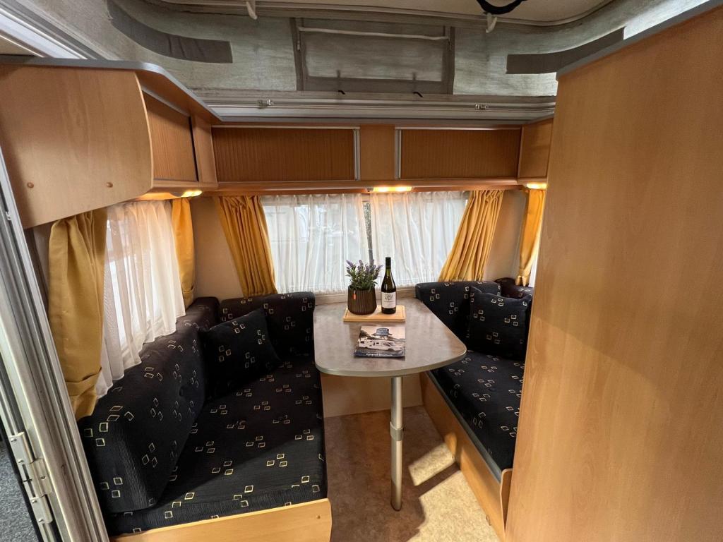 Kip Vision 41 T luifel, hefdak, zeer netjes, eerste eigenaar, Schokbreker, Standaardzit, Kip, Bedrijf