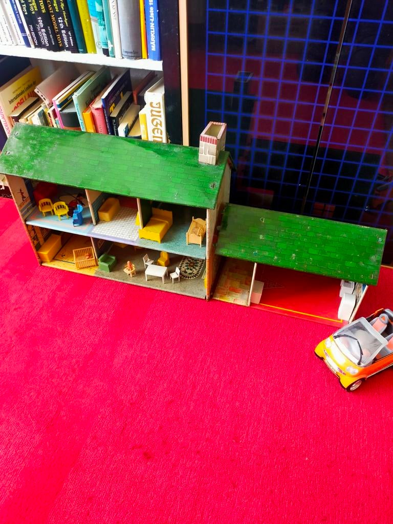 Vintage Marx Blikken Poppenhuis met Garage en Meubels, Verzamelen, Poppenhuizen en Toebehoren, Ophalen, Gebruikt, Poppenhuis