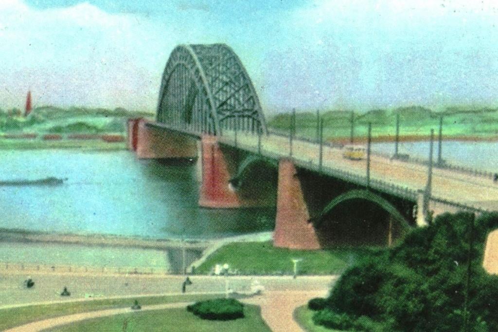 914379 Nijmegen Gld 1959 Waalbrug Gelopen met postzegel, Verzamelen, Ansichtkaarten | Nederland, Ophalen of Verzenden, 1940 tot 1960