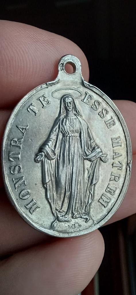 Oude Zilveren Maria Medaille - Marienburg Bussum, Ophalen of Verzenden, Zilver