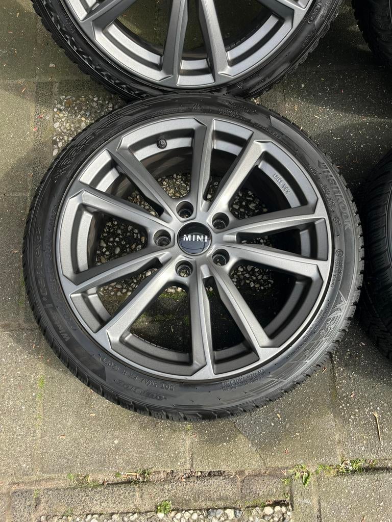 Mini Cooper S velgen met winterbanden 205/45/17 inch 5x112, Auto-onderdelen, Banden en Velgen, Banden en Velgen, 17 inch, 205 mm