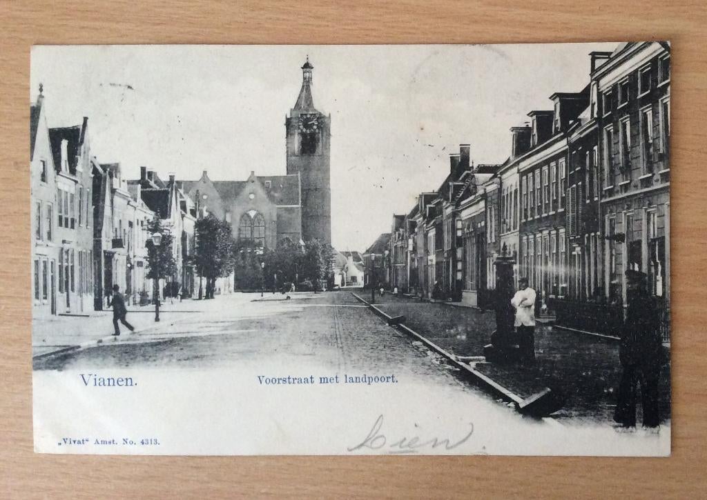 Vianen, Voorstraat met landpoort, Verzamelen, Ansichtkaarten | Nederland, Ophalen of Verzenden, Voor 1920, Gelopen, Utrecht