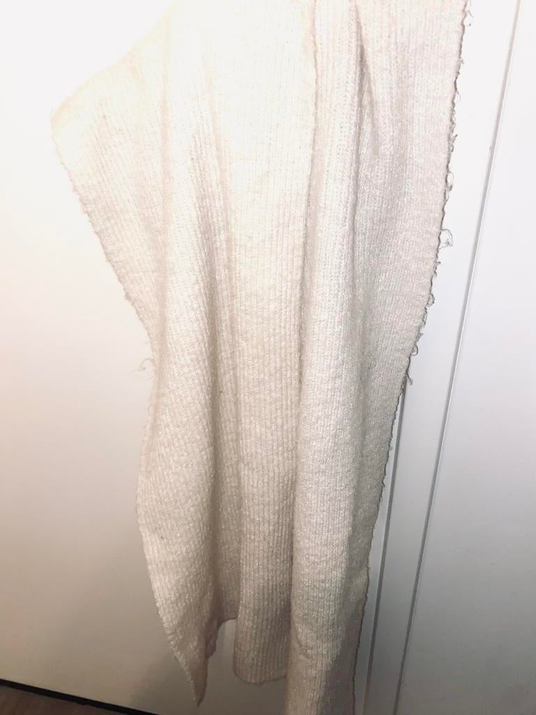 Leuke witte sjaal, Kleding | Dames, Mutsen, Sjaals en Handschoenen, Ophalen of Verzenden, Gedragen, Sjaal