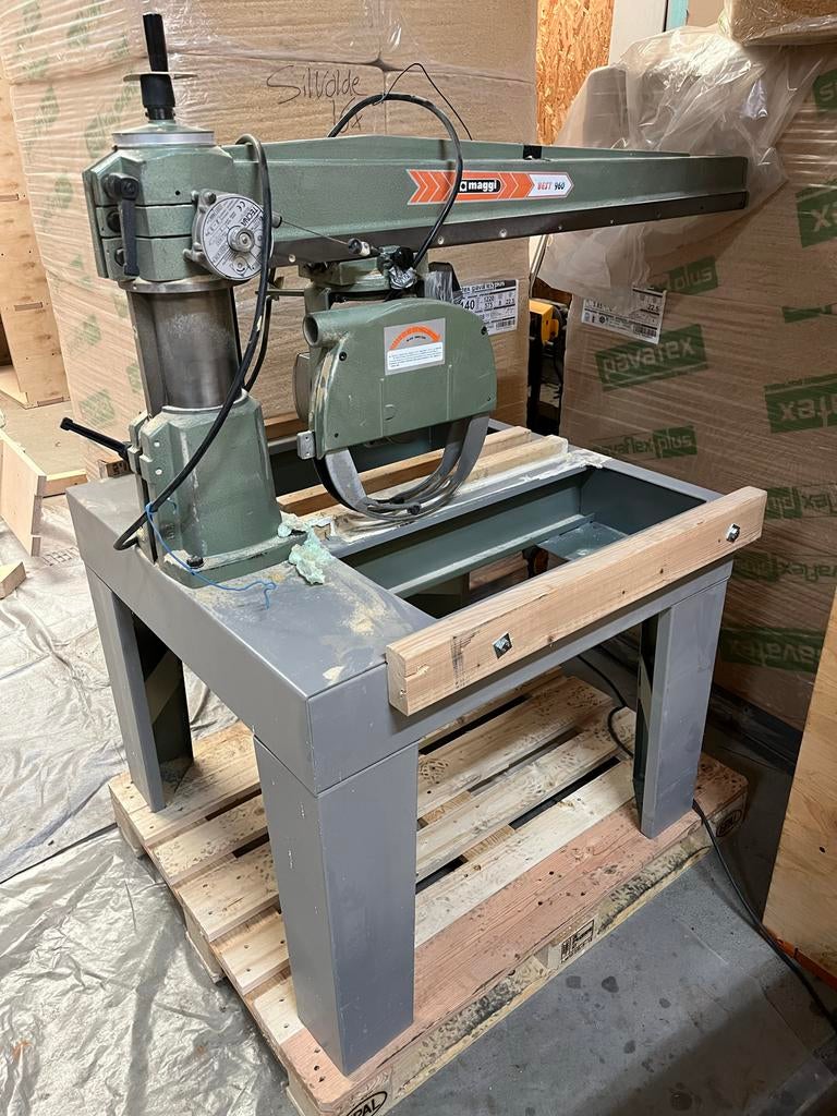 Maggi Afkortzaag - Krachtige en Betrouwbare Zaagmachine, Doe-het-zelf en Verbouw, Gereedschap | Zaagmachines, Ophalen, Gebruikt