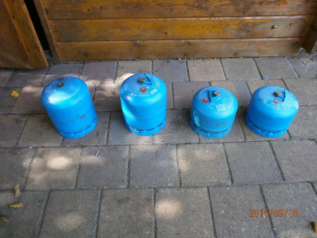 Campinggaz R907 en R904  gasflessen navulbaar, Ophalen, Gebruikt