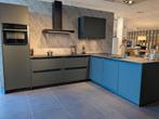 showroom keuken mineraal groen semi greeploos schiereiland, Ophalen, Overige kleuren, Hoekkeuken, Nieuw