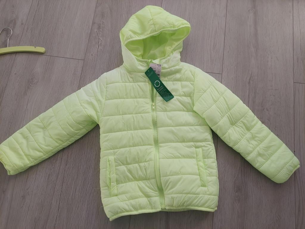 Tussenjas maat 122/128 jongen jas nieuw fel groen geel lime, Kinderen en Baby's, Kinderkleding | Maat 122, Ophalen of Verzenden