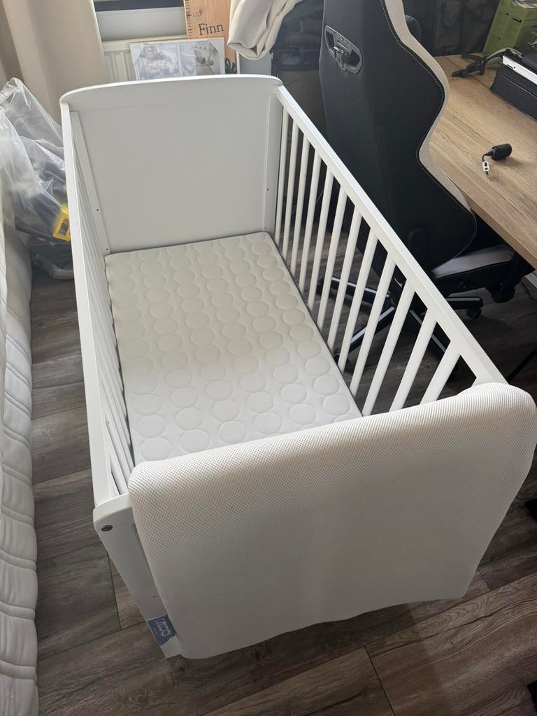 Ledikant met matras en topper, Ophalen, Zo goed als nieuw, Minder dan 140 cm, Matras