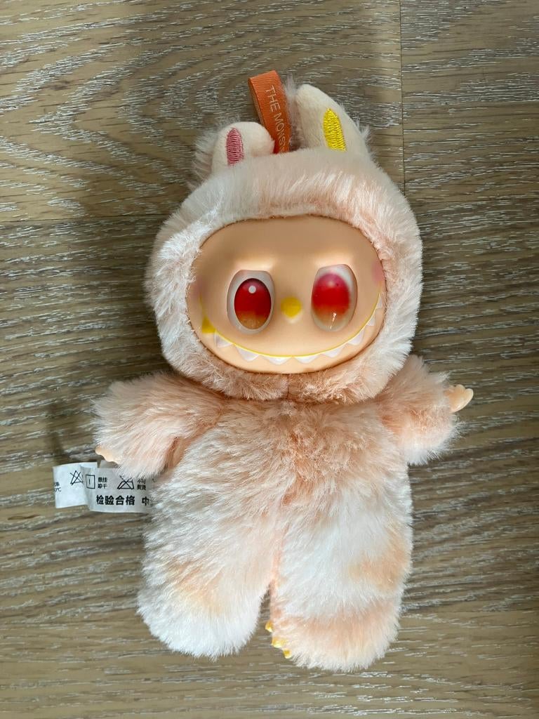 Labubu roze zeer schattig, Verzamelen, Poppetjes en Figuurtjes, Ophalen of Verzenden, Zo goed als nieuw