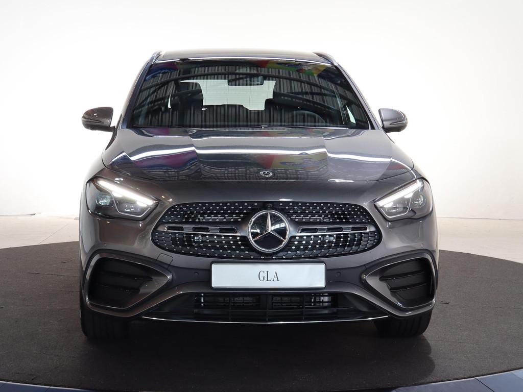 Mercedes-Benz GLA-klasse 180 Business Solution AMG | Panoram, Auto's, Mercedes-Benz, 4 cilinders, Origineel Nederlands, Bedrijf