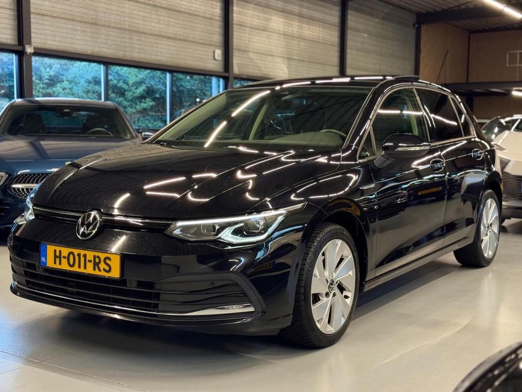 Volkswagen Golf 1.5 TSI Style Pano/Led/Carplay/Massage, Euro 6, 4 cilinders, Zwart, Origineel Nederlands