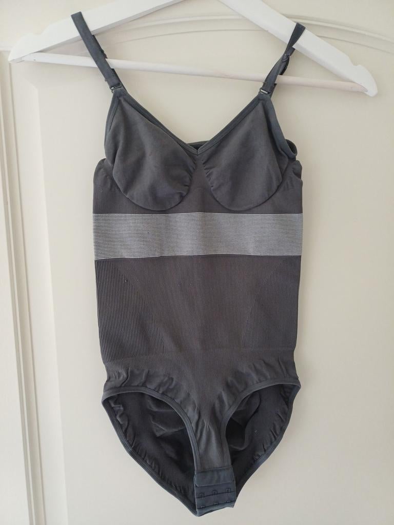 Grijs body met verstelbare bandjes, Onbekend, Ophalen of Verzenden, Grijs, Body of Korset