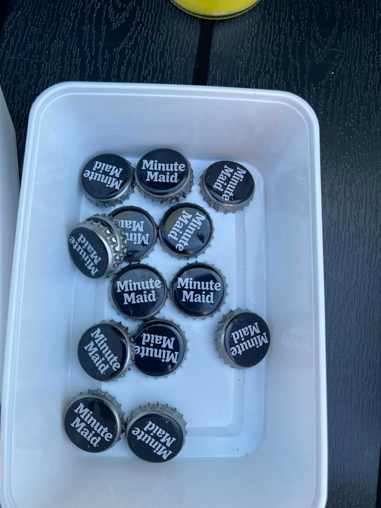 Minute Maid doppen - 13 stuks, Ophalen of Verzenden, Gebruikt, Overige typen, Overige merken