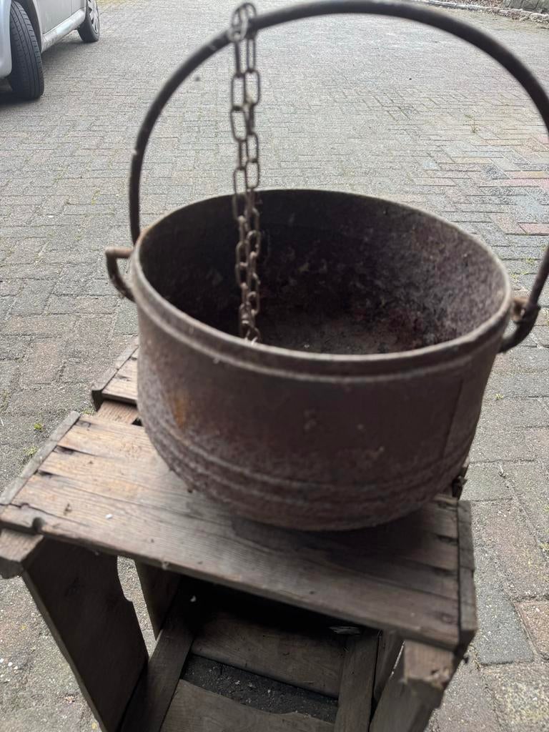 Gietijzeren heksenketel, 2 kandelaars, 1 melkkan (een koop), Ophalen of Verzenden
