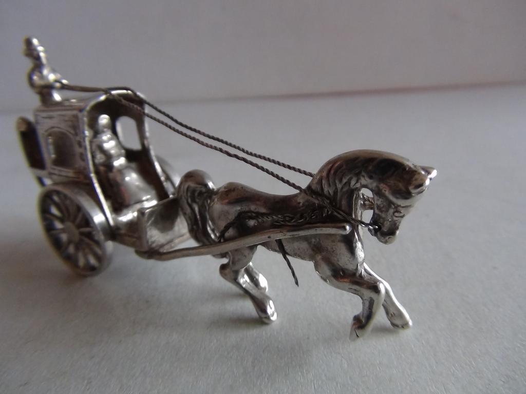 Miniatuur zilver FE8 koets + paard zilveren miniaturen, Antiek en Kunst, Verzenden, Zilver