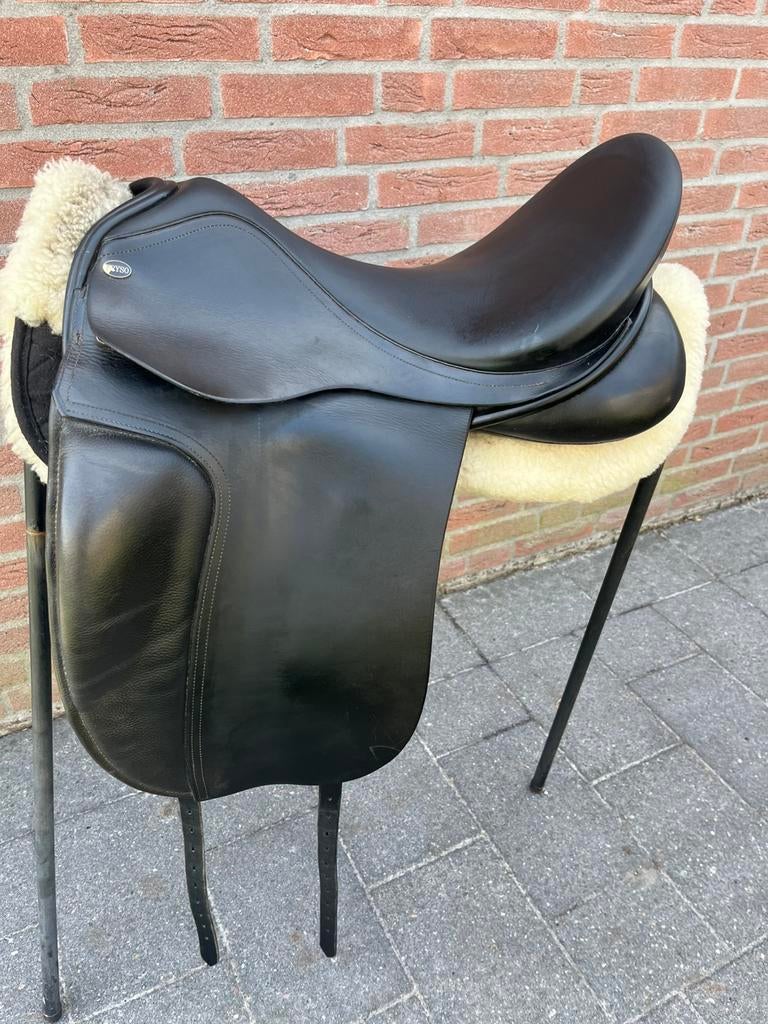 Fryso legacy vision 18 inch dressuurzadel, Dressuur, ., Ophalen of Verzenden, Zo goed als nieuw