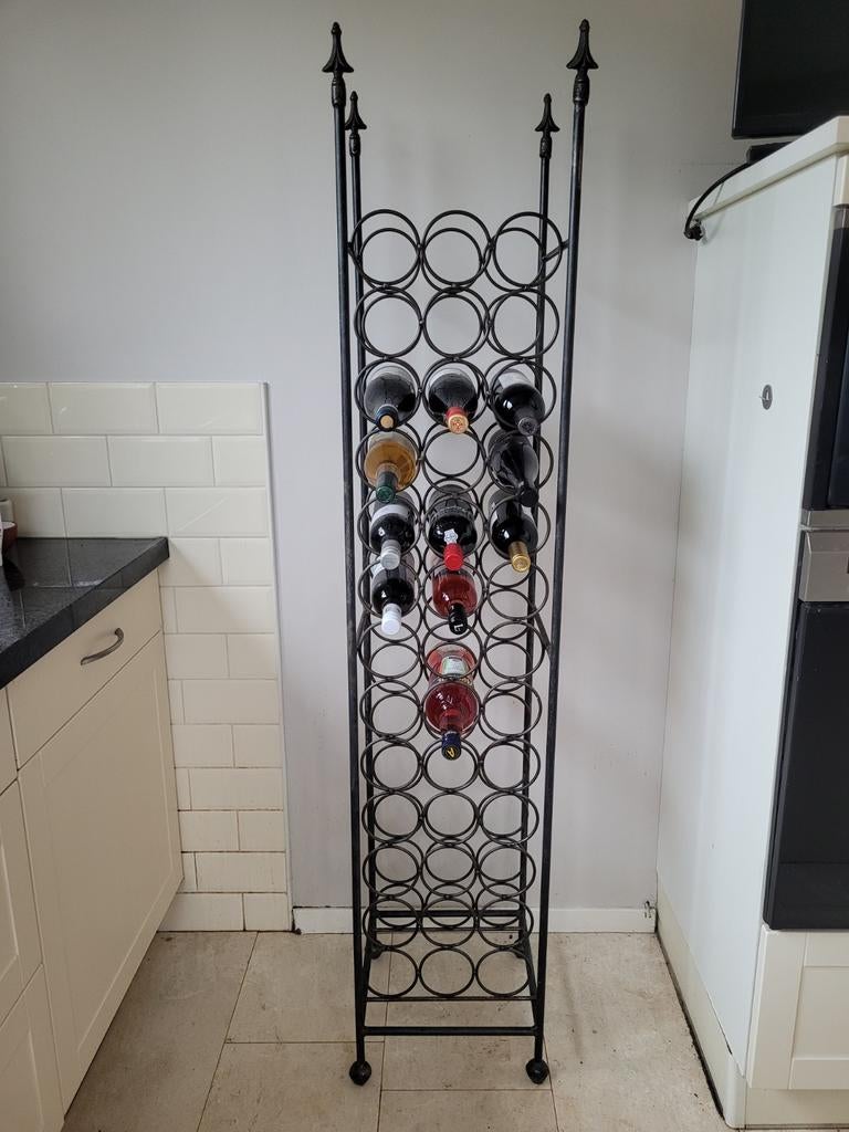 Gietijzeren wijnrek voor 39 flessen, Ophalen, Gebruikt, 25 flessen of meer, Metaal