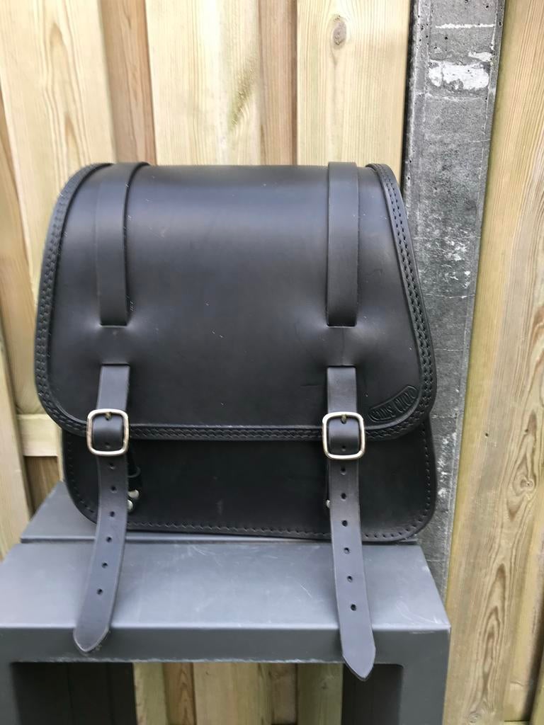 Ends Cuoio zadeltas voor Harley Davidson, Ophalen, Zo goed als nieuw