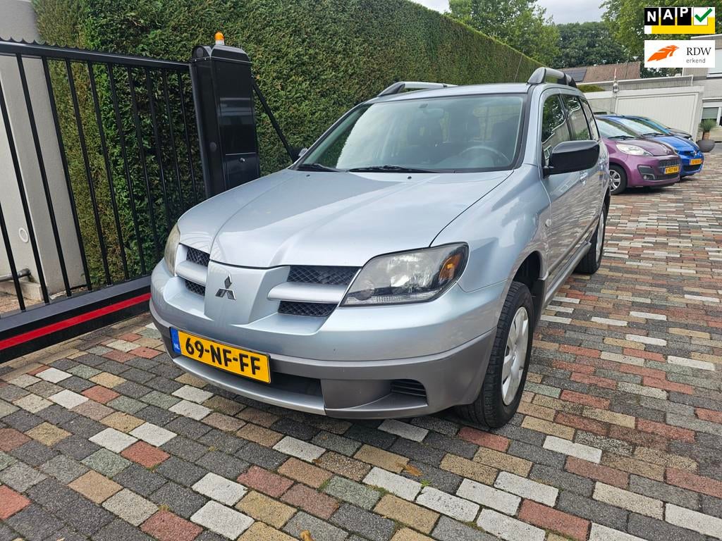 Mitsubishi Outlander 2.0 Comfort 2003 Airco Trekhaak NW Apk, Auto's, Mitsubishi, Bedrijf, Te koop, Outlander, ABS, Airbags, Airconditioning