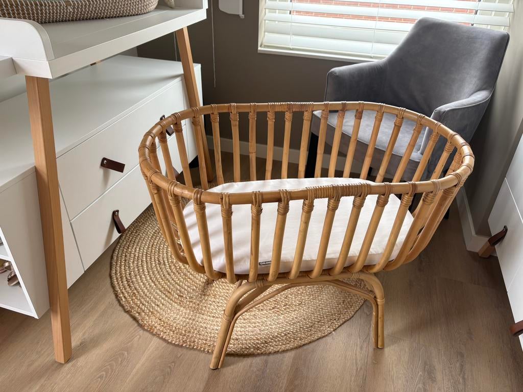 Childwood/childhome rotan wiegje, Ophalen, Zo goed als nieuw, Wieg