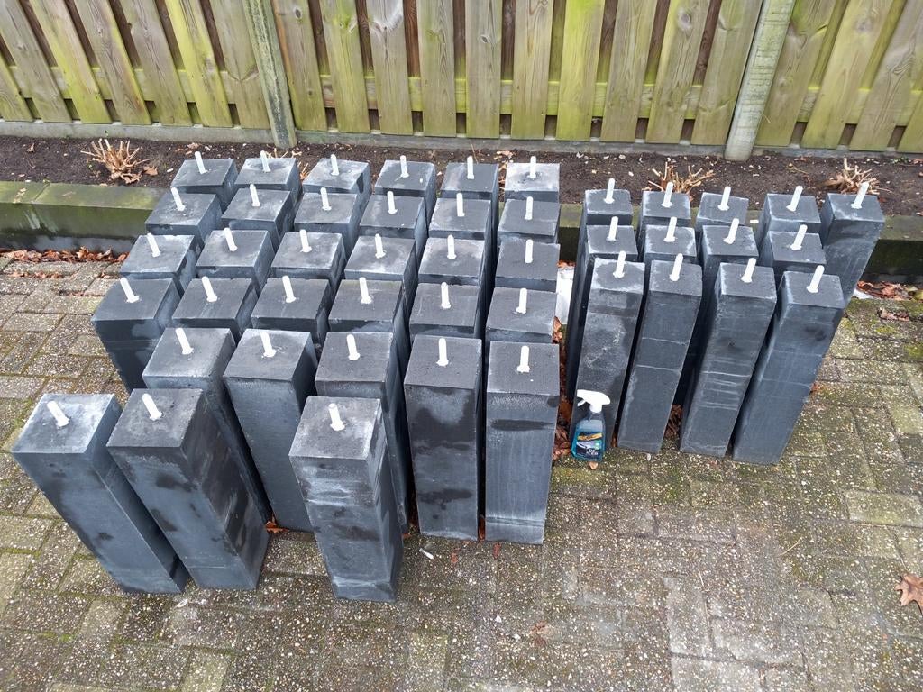 Poeren poer fundering betonpoer 15x15 12x12 €12,50 per stuk, Ophalen, Beton, Terrastegels