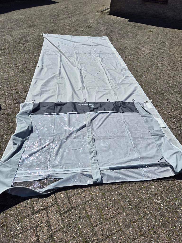 Isabella zonneluifel maat G19 - Slechts 1x gebruikt!, Ophalen, Zo goed als nieuw, Isabella