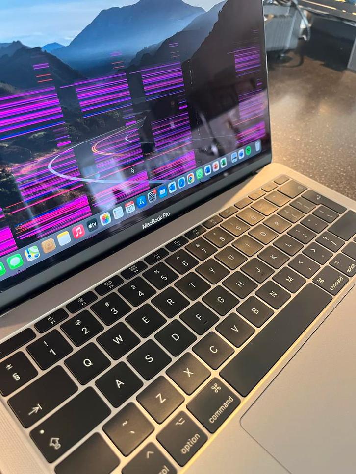 MacBook Pro 2017 (A1708) met defect scherm, Computers en Software, Apple Macbooks, Niet werkend, MacBook Pro, 13 inch, 2 tot 3 Ghz