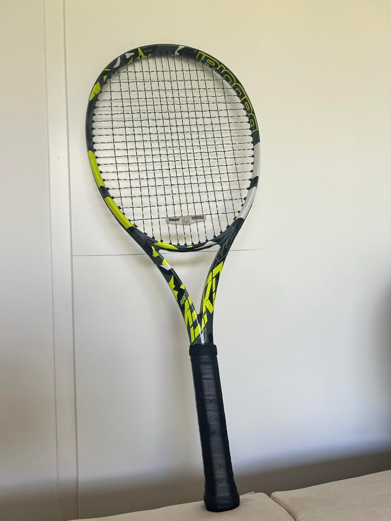 Babolat Pure Aero 2024 L3 nieuwe bespanning, tennisracket, Sport en Fitness, Tennis, Ophalen of Verzenden, Zo goed als nieuw, Racket