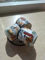 Chinees theeservies: 3 kopjes en 2 schoteltjes, Antiek en Kunst, Ophalen
