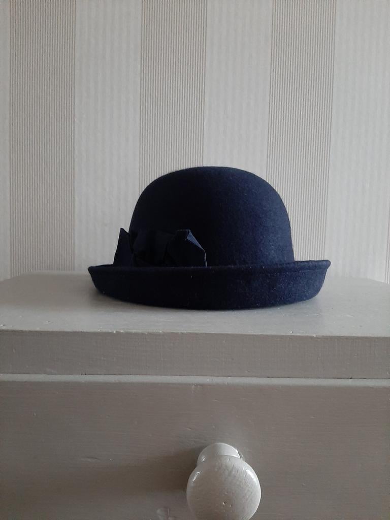 Vilten hoed hoedje meisje donkerblauw maat 55., 134 t/m 140, Gebruikt, Meisje, Hoed