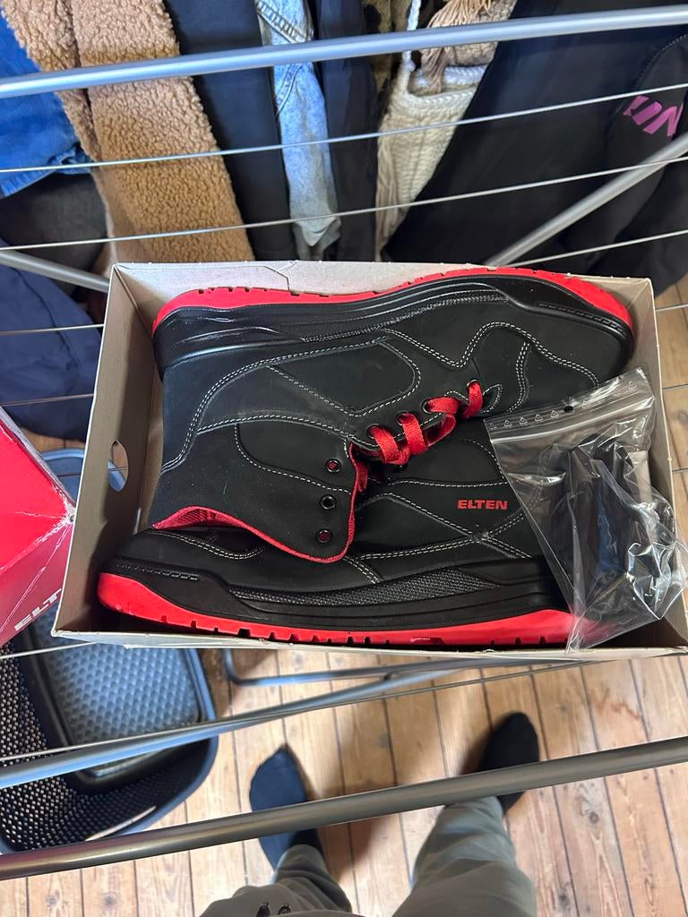 Elten werkschoenen nieuw in doos, Kleding | Heren, Schoenen, Ophalen of Verzenden, Nieuw, Zwart, Werkschoenen