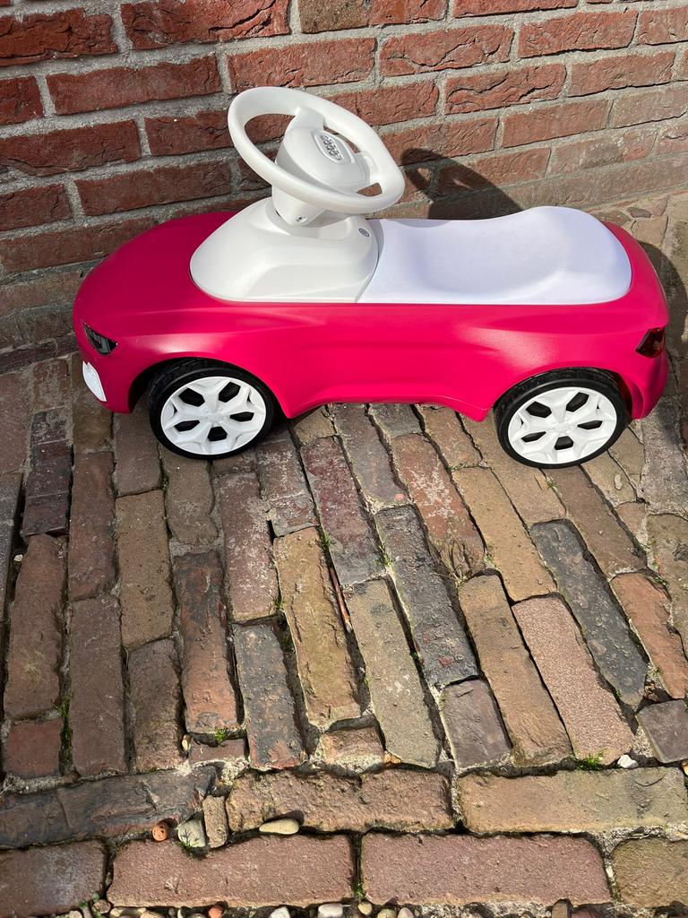 Roze Audi loopwagen, Kinderen en Baby's, Speelgoed | Buiten | Voertuigen en Loopfietsen, Ophalen, Zo goed als nieuw, Loopvoertuig
