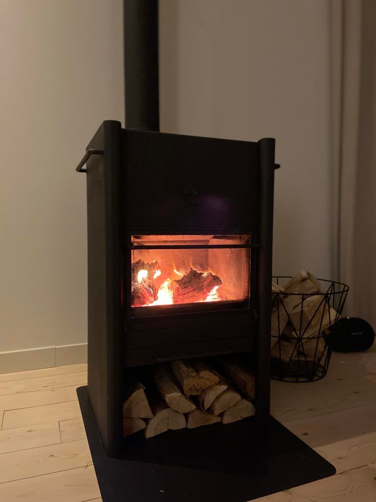 Harrie Leenders design houtkachel – Nederlands topdesign, Ophalen, Gebruikt, Houtkachel, Vrijstaand