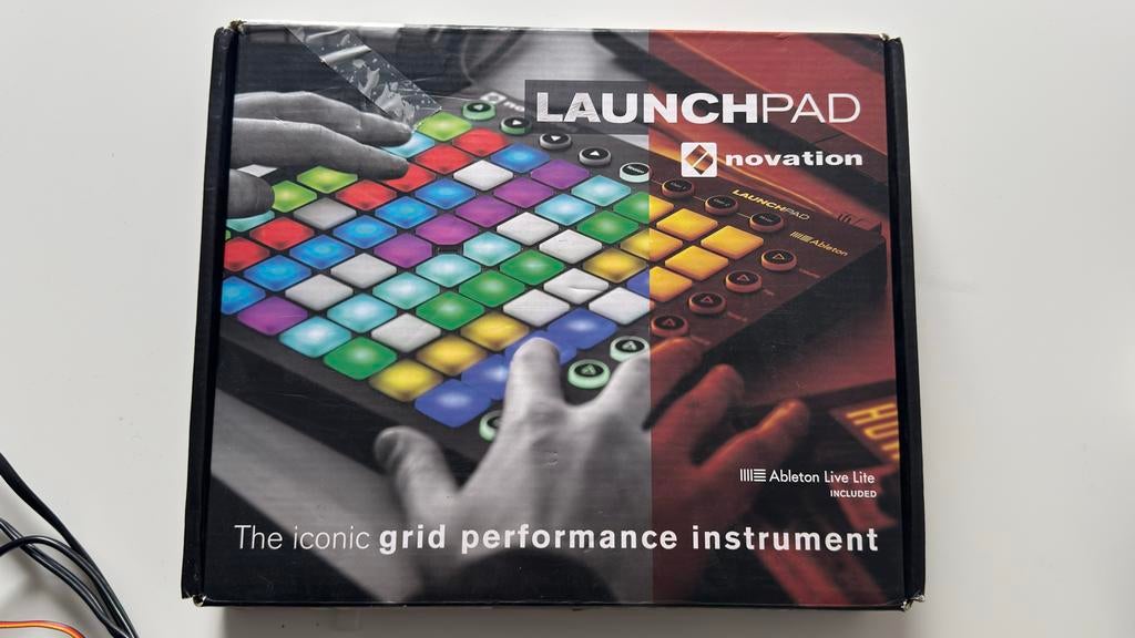 Novation Launchpad MK2 - Zo goed als nieuw, Muziek en Instrumenten, Midi-apparatuur, Ophalen, Zo goed als nieuw