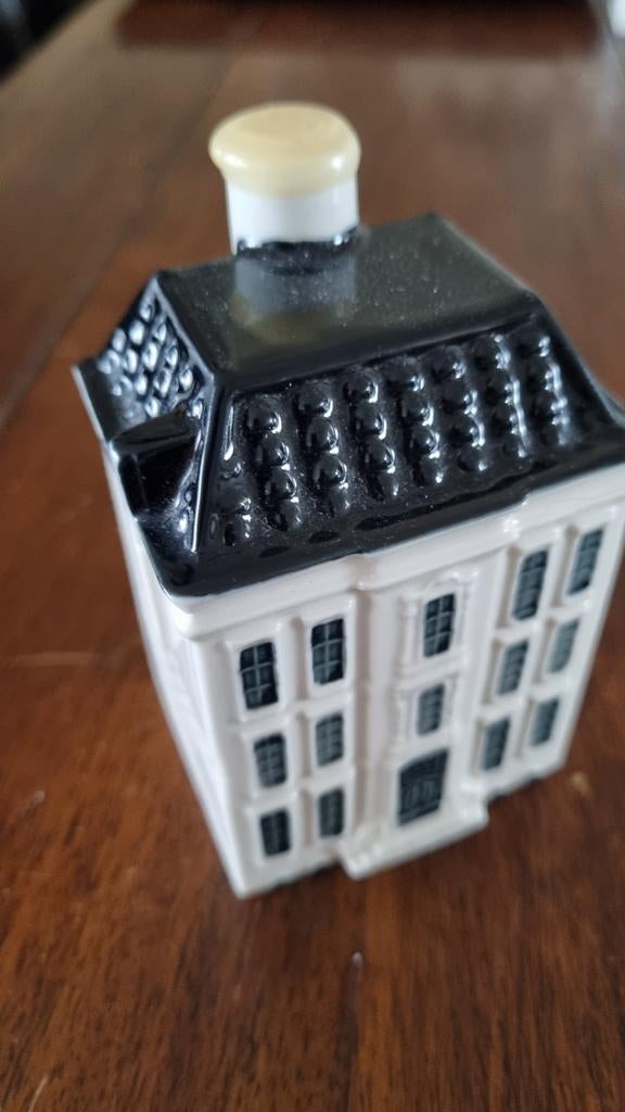 KLM Huisje 93 - Onbeschadigd en Vol met Seal, Ophalen of Verzenden, Zo goed als nieuw, 81 t/m 91, Gevuld