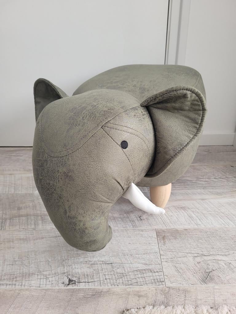 Leuke kinder poef olifant - Speels en comfortabel, Huis en Inrichting, Banken | Voetenbanken en Poefen, Ophalen, Minder dan 50 cm